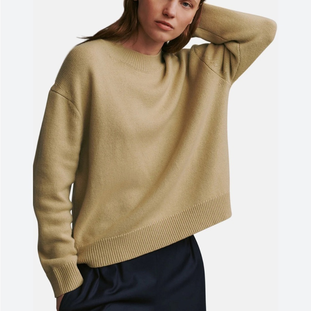 Crewneck Pullover Sweater in Light Olive TWP
